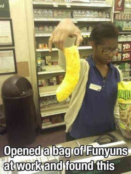22 Funny Moments Where Boredom Got The Better Of These Employees (PICS)