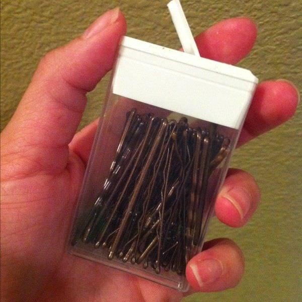 Keep%20hair%20clips%20tidy%20with%20an%20empty%20Tic%20Tac%20container.