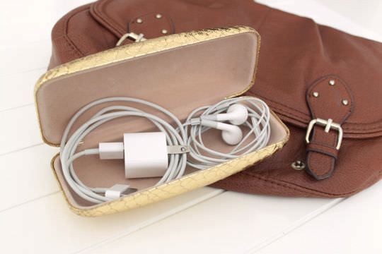 Keep%20loose%20chargers%20and%20cables%20organized%20with%20a%20glasses%20case.