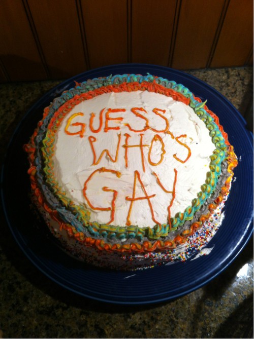 27 Moments When People Tried To Make Things Less Awkward Using Cake -  Pulptastic