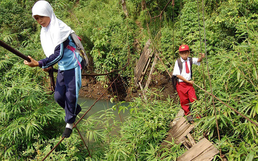 children-going-to-school-around-the-world-27