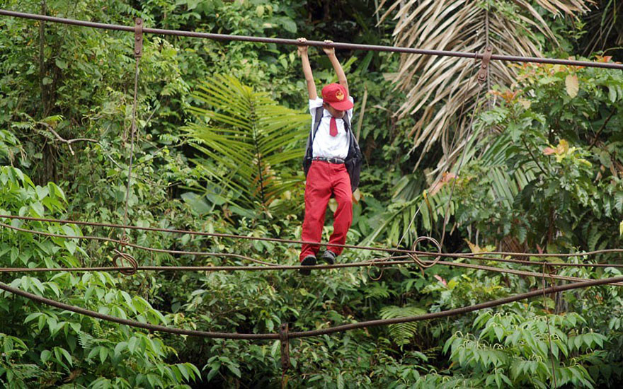 children-going-to-school-around-the-world-28