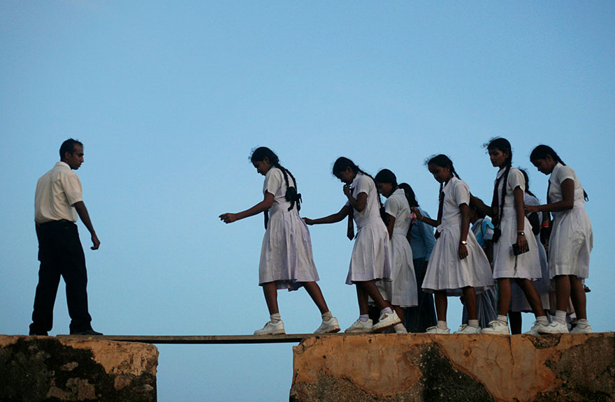 children-going-to-school-around-the-world-37