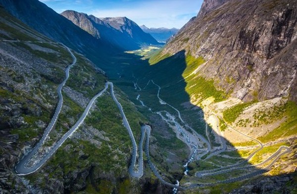18. A mountain road in Norway.