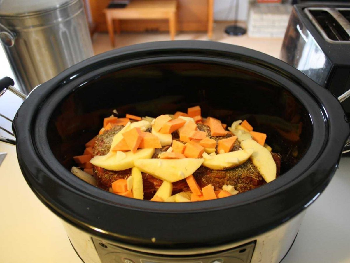 Slow-cooker