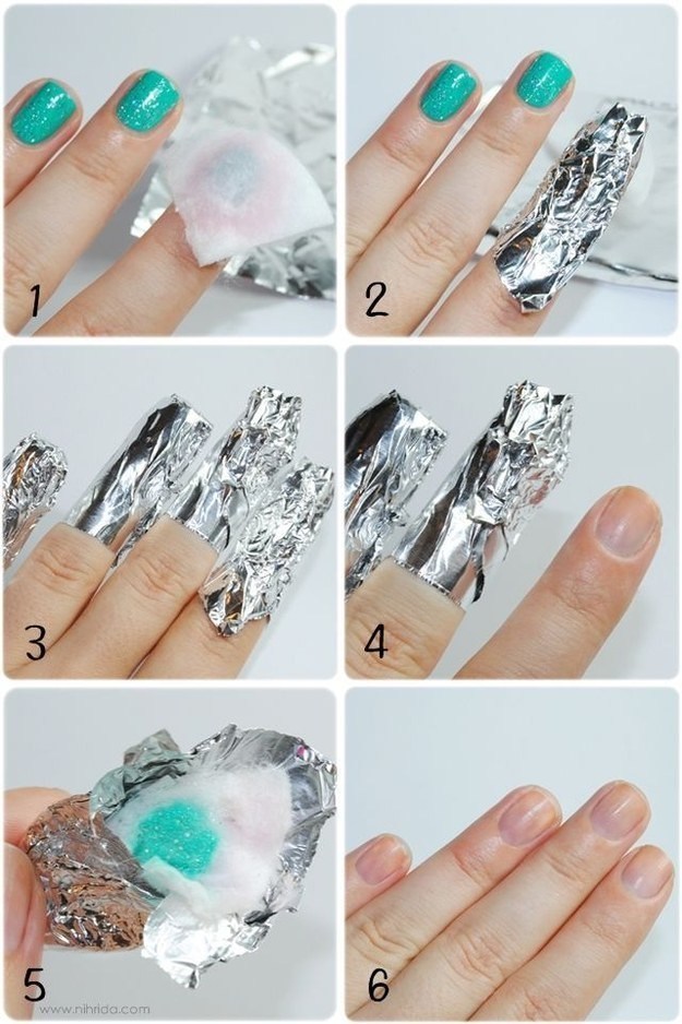 Instead of suffering ripped cotton balls and endless frustration, remove glitter nail polish with some acetone, cotton, and tin foil.