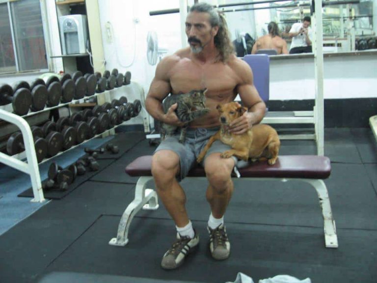 12 Vegan Bodybuilders That'll Make You Think Twice About Eating Meat
