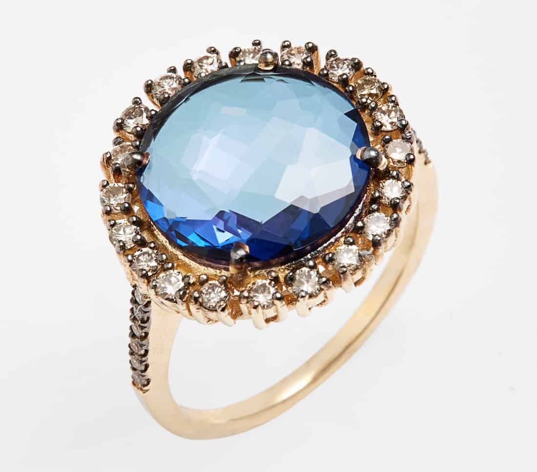 23 Unique Engagement Rings For The Unconventional Bride - Pulptastic