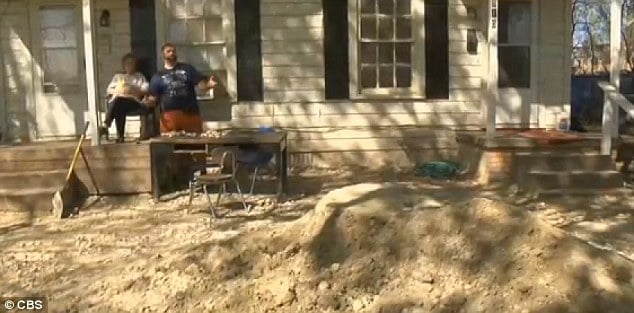 Texas Man Finds “Proof” Of Noah’s Flood In His Yard