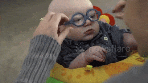 baby sees visually impaired mom heartwarming moment