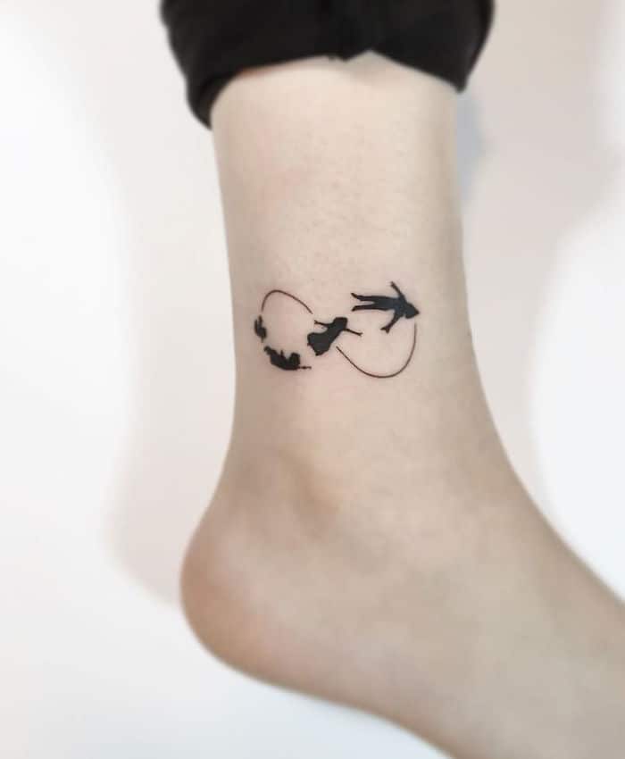 These Unbelievably Tiny Minimalist Tattoos Will Make You Want To Get