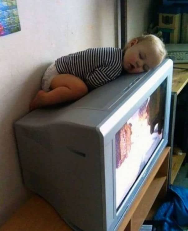 30 Hilarious Photos Of Kids Taking Naps In The Most 