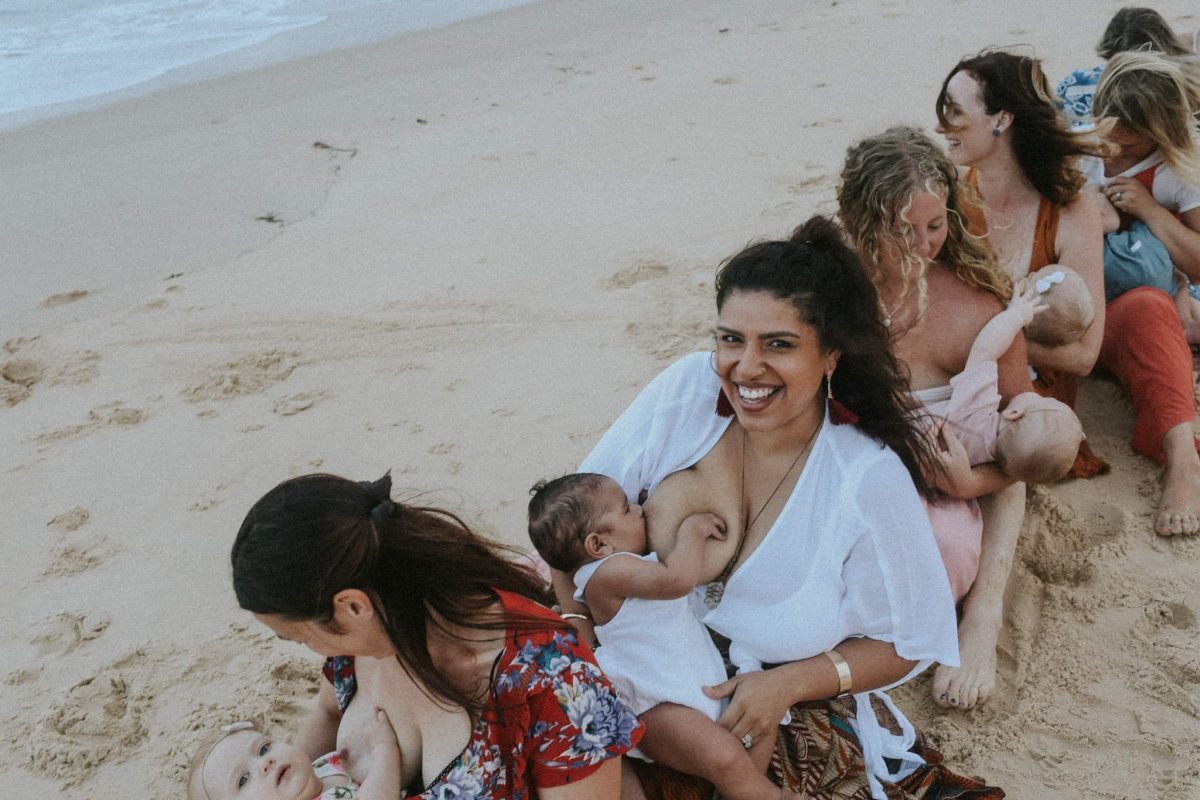 1200px x 800px - Women Are Breastfeeding On The Beach To Capture The BeautySexiezPix Web Porn