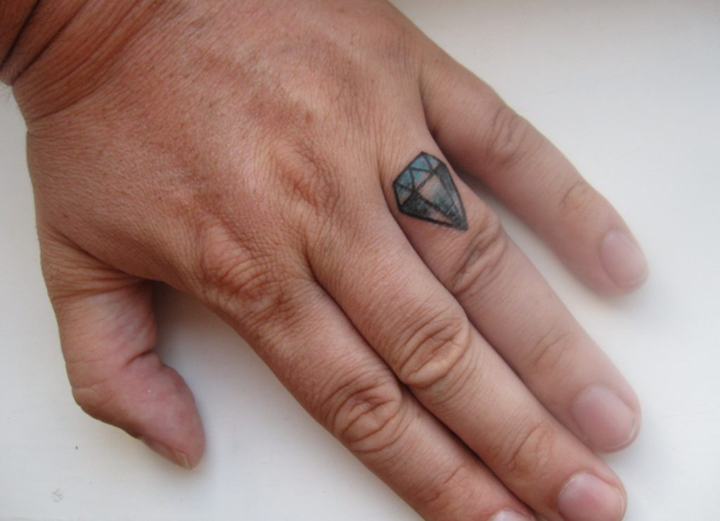 19.diamond.finger.diamond tattoos and meanings diamond tattoo designs and ideas
