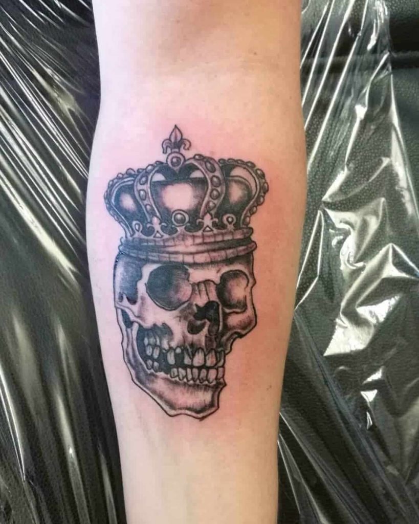 30 Crown Tattoos For Men Of Power