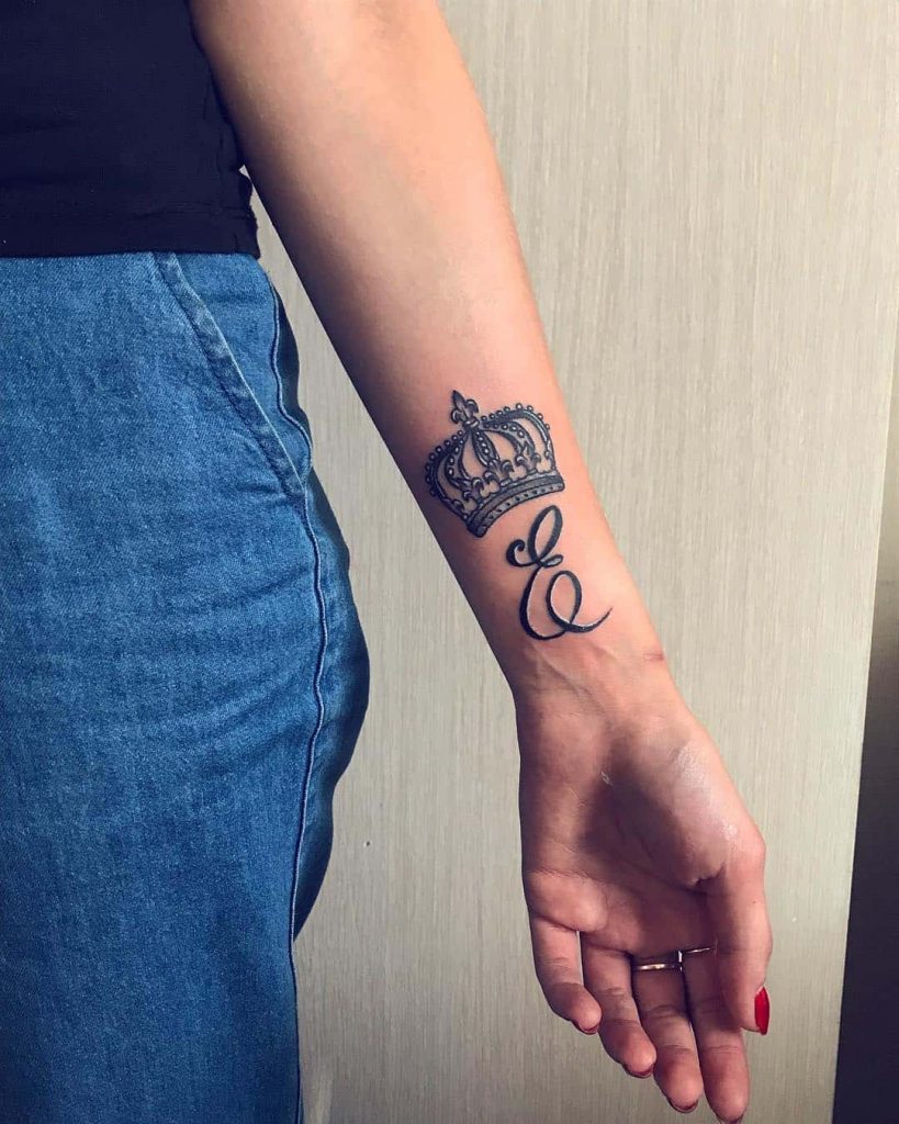 30 Cute Wrist Tattoos For Women