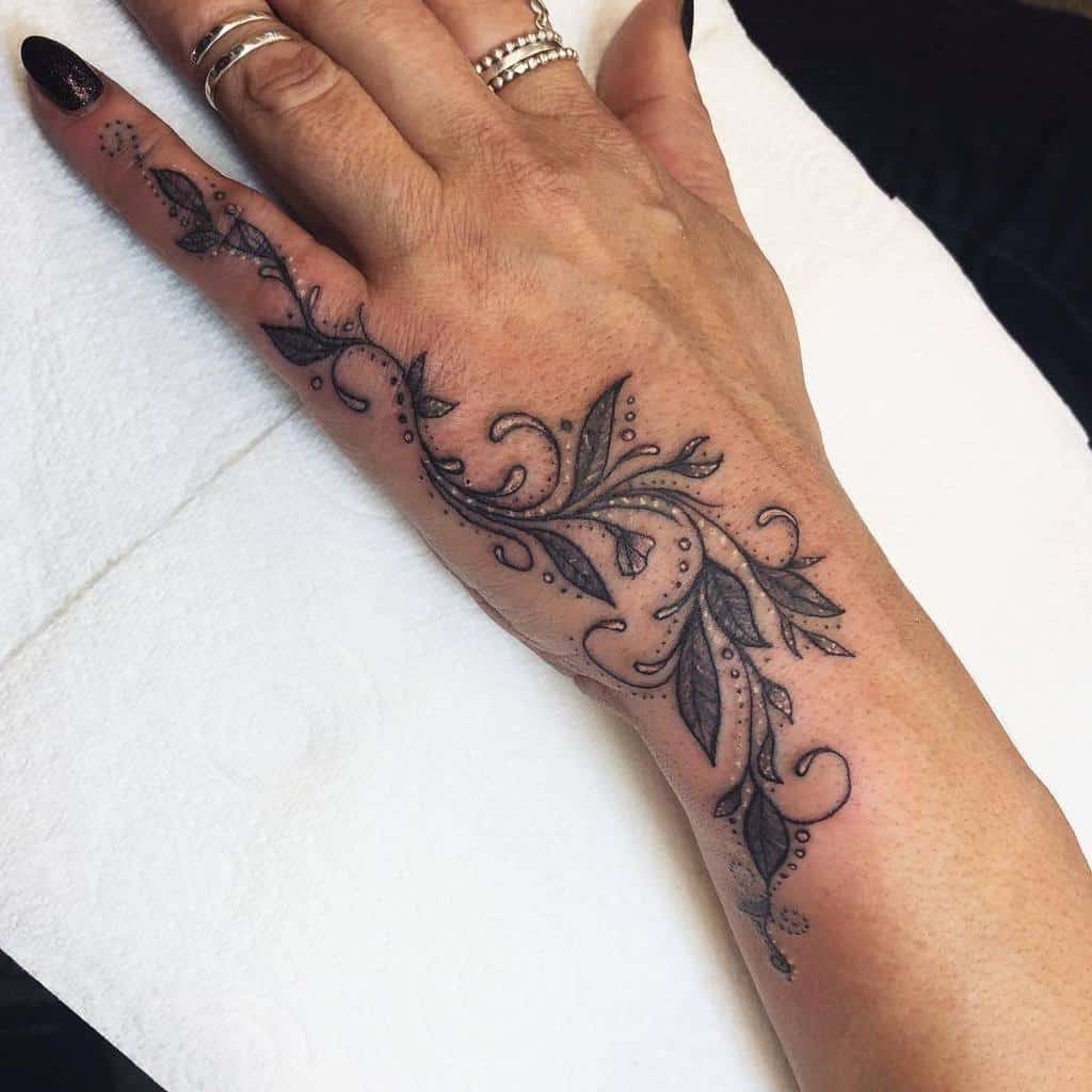 35 Best Tattoo Ideas For Women 21