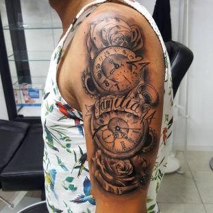 25 Timeless Clock Tattoo Designs For Men - Pulptastic