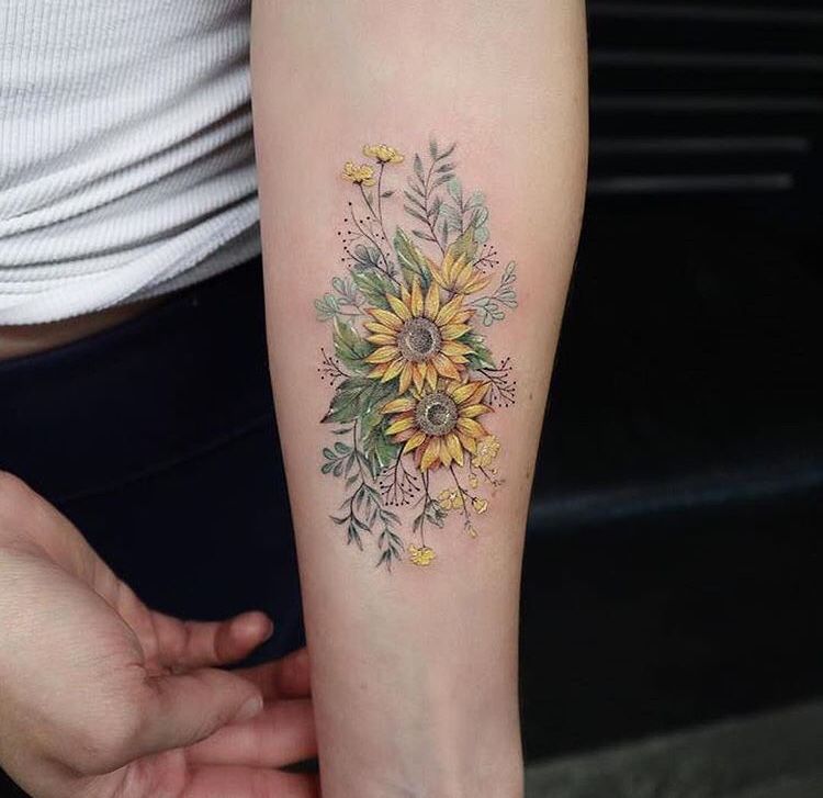 30 Best Sunflower Tattoos For Women (2021)