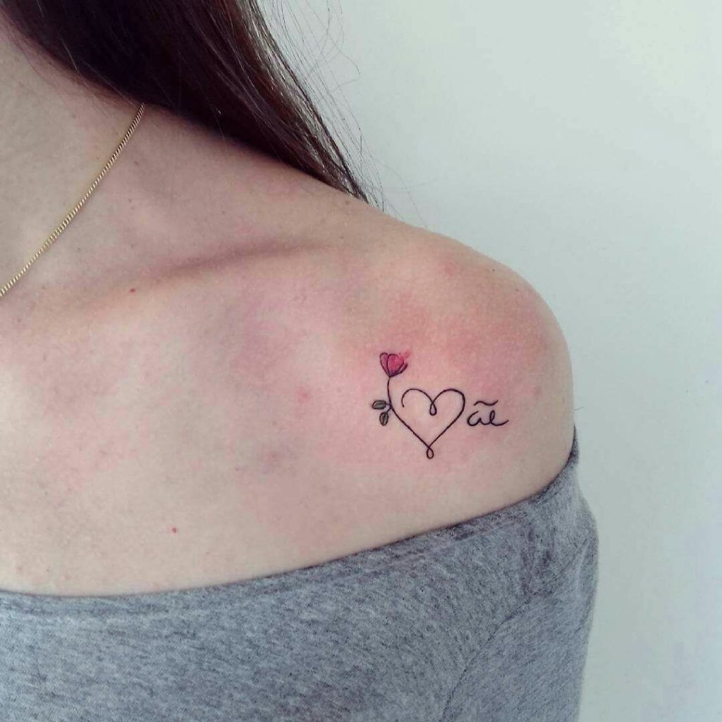 30 Stunning Shoulder Tattoos For Women 21