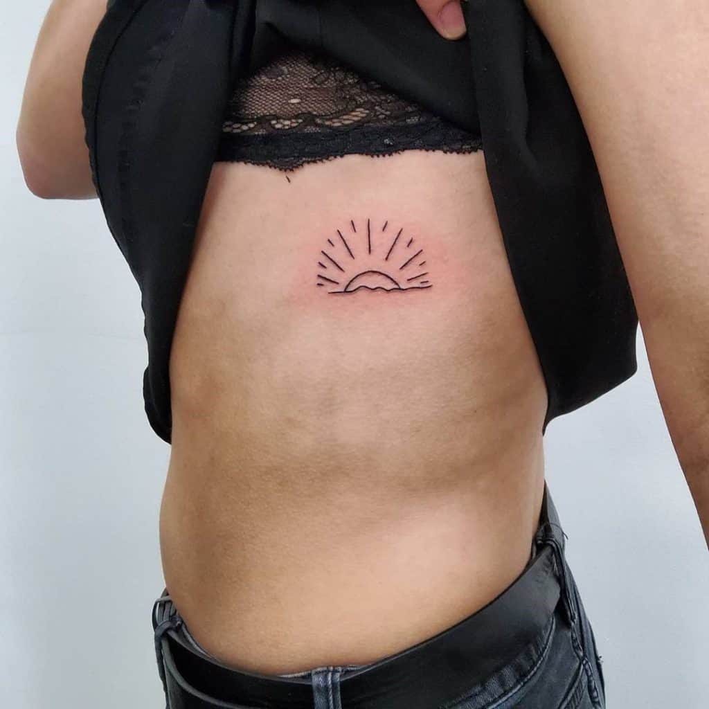 25 Best Sun Tattoo Designs for Women