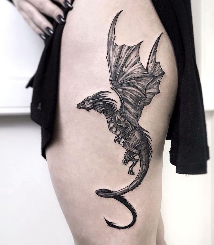 25 Sexy Thigh Tattoos For Women