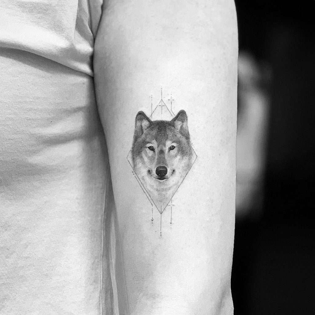 Top 154 + Wolf tattoo small simple - Spcminer.com