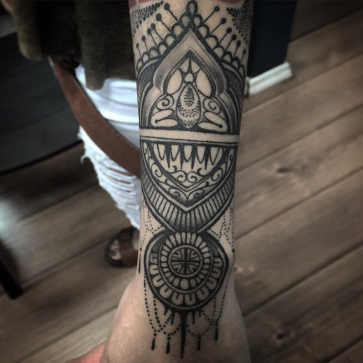 40 Best Tribal Tattoos For Men & Women - Pulptastic
