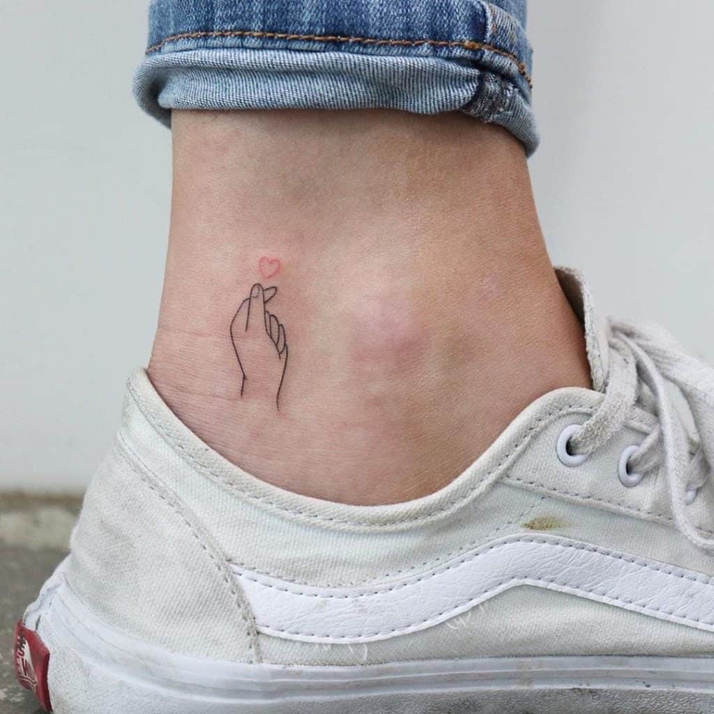 25 Cool Ankle Tattoos For Women