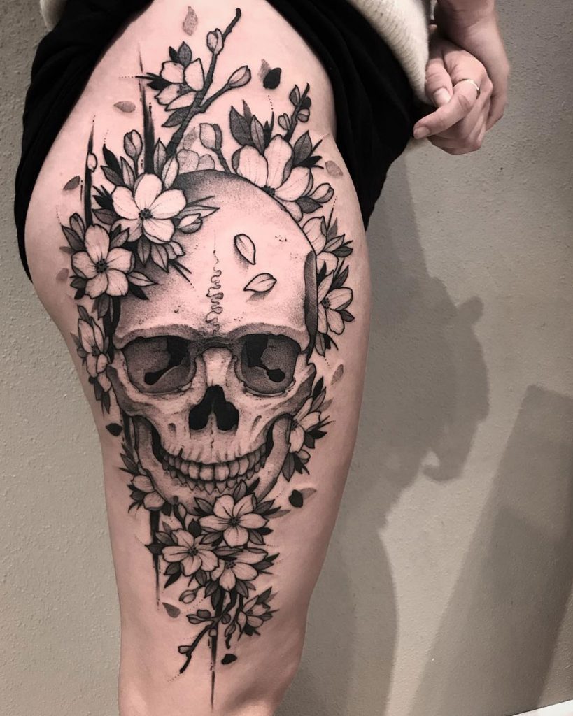 27 Beautiful Skull and Flower Tattoo Ideas  Tattoo Glee