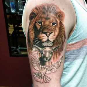 25 Daring Lion Tattoos For Men - Pulptastic