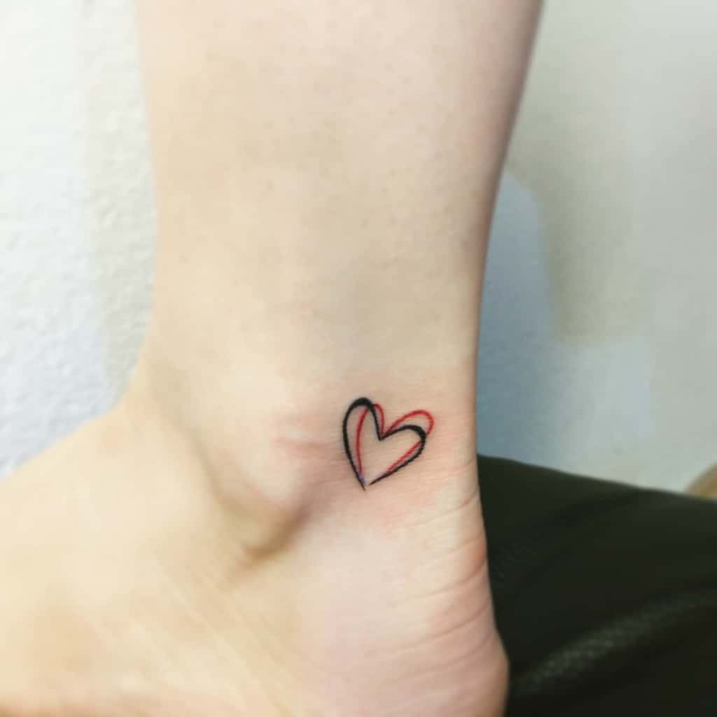25 Cool Ankle Tattoos For Women - Pulptastic