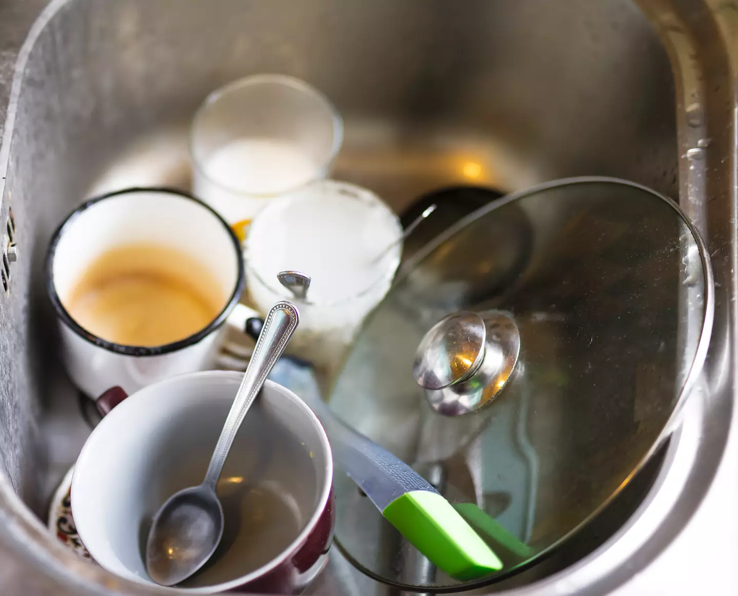 What sinks are meant for (Getty Stock Images/ Mikroman6) 