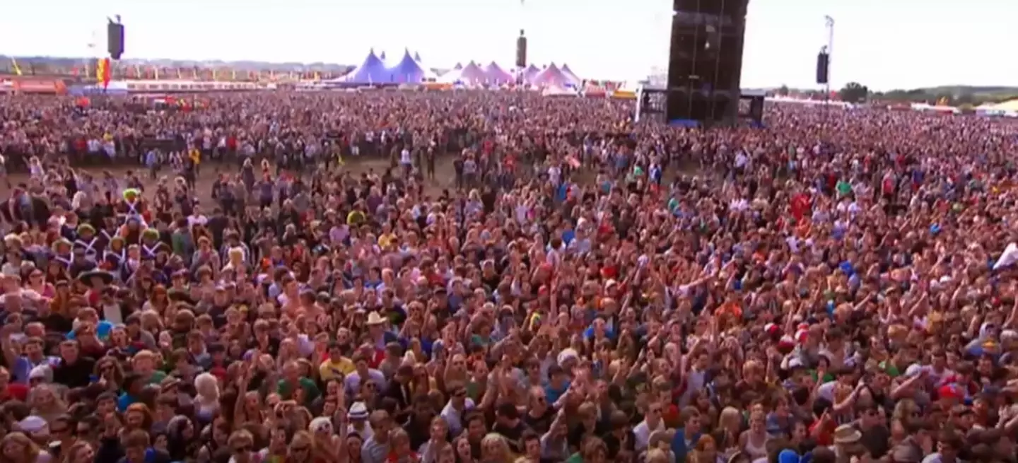 Greg Foot measured the crowd at Reading to find out if they could create a quake. YouTube/ BBC Earth Science