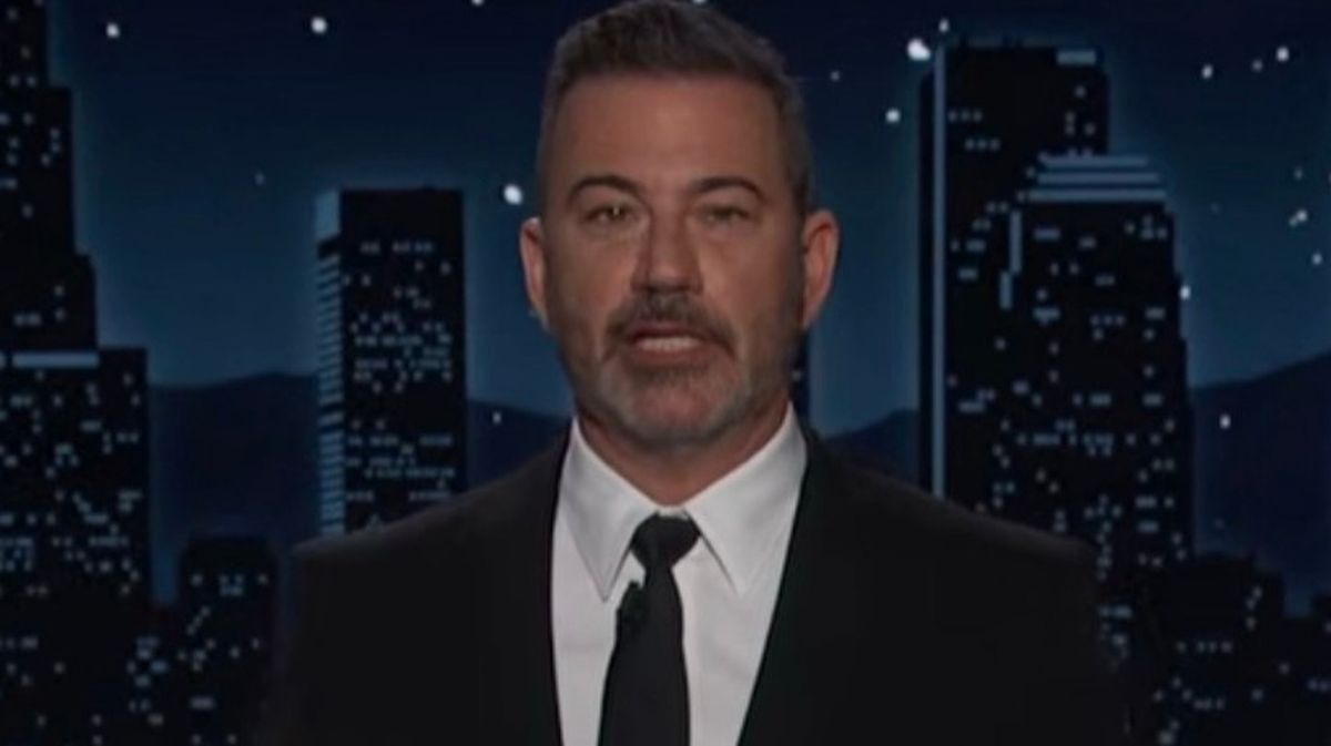Jimmy Kimmel begs Trump to let him host White House Correspondents' Dinner - Pulptastic