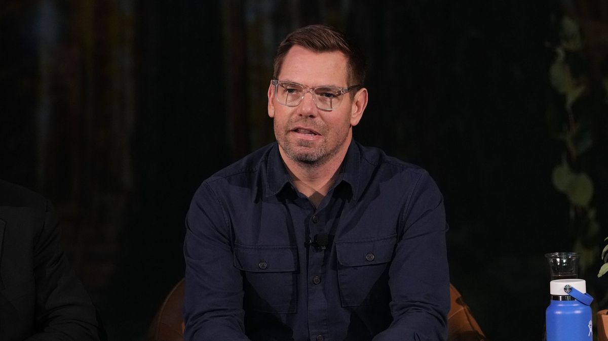 California governor candidate apologizes to wife in new video after multiple sexual assault accusations - Pulptastic