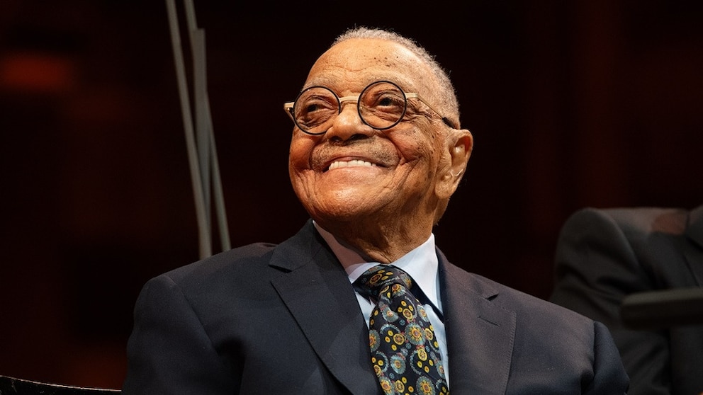 George E. Johnson Sr., founder of a pioneering Black hair care business, dies at 99