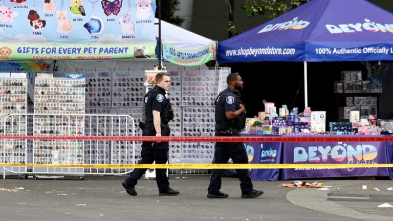 Police search for second suspect following Seattle food festival shooting that killed 3