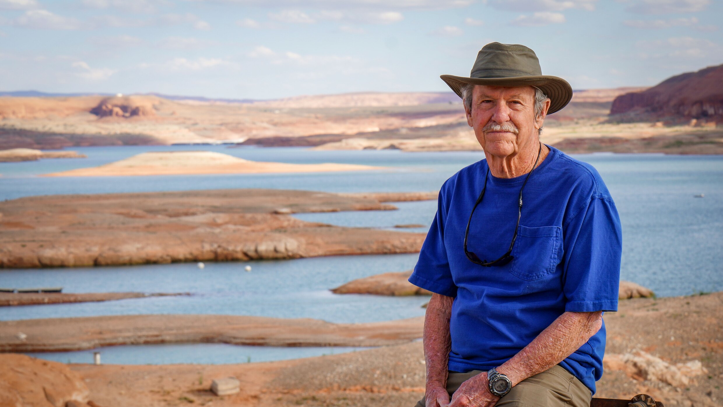 As Lake Powell shrinks, marinas are having to adapt to dwindling water levels