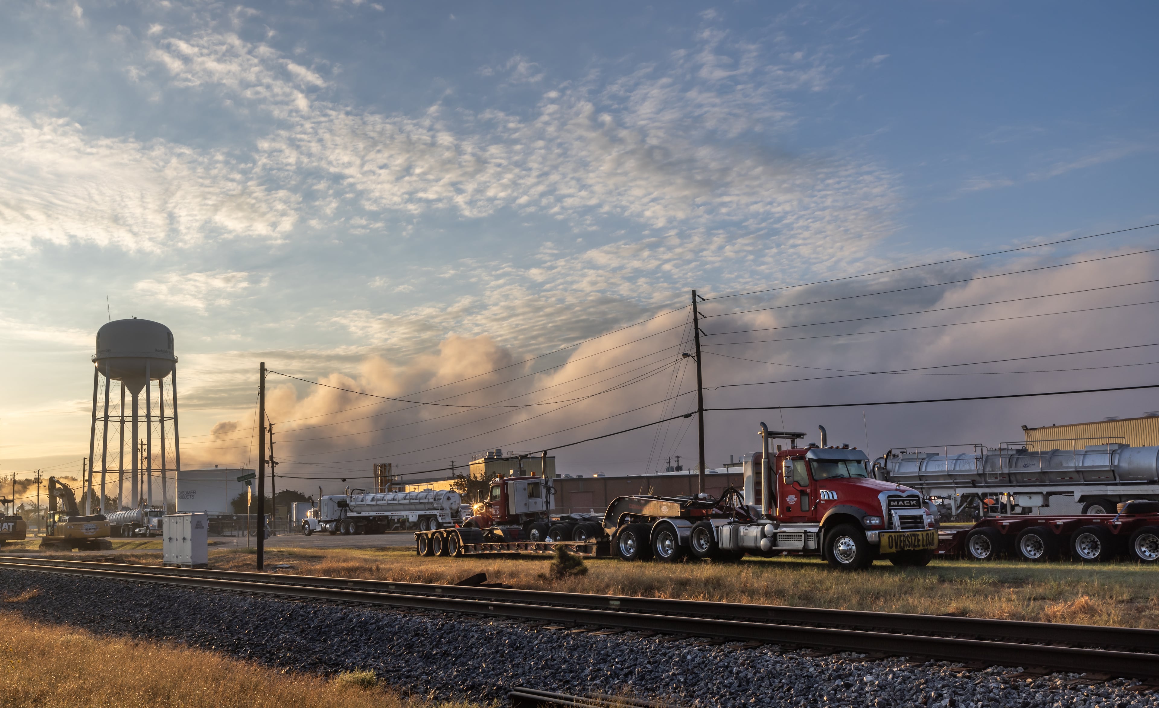 Overstored pool chemicals and corroded sprinklers led to Georgia chemical plant fire, report says