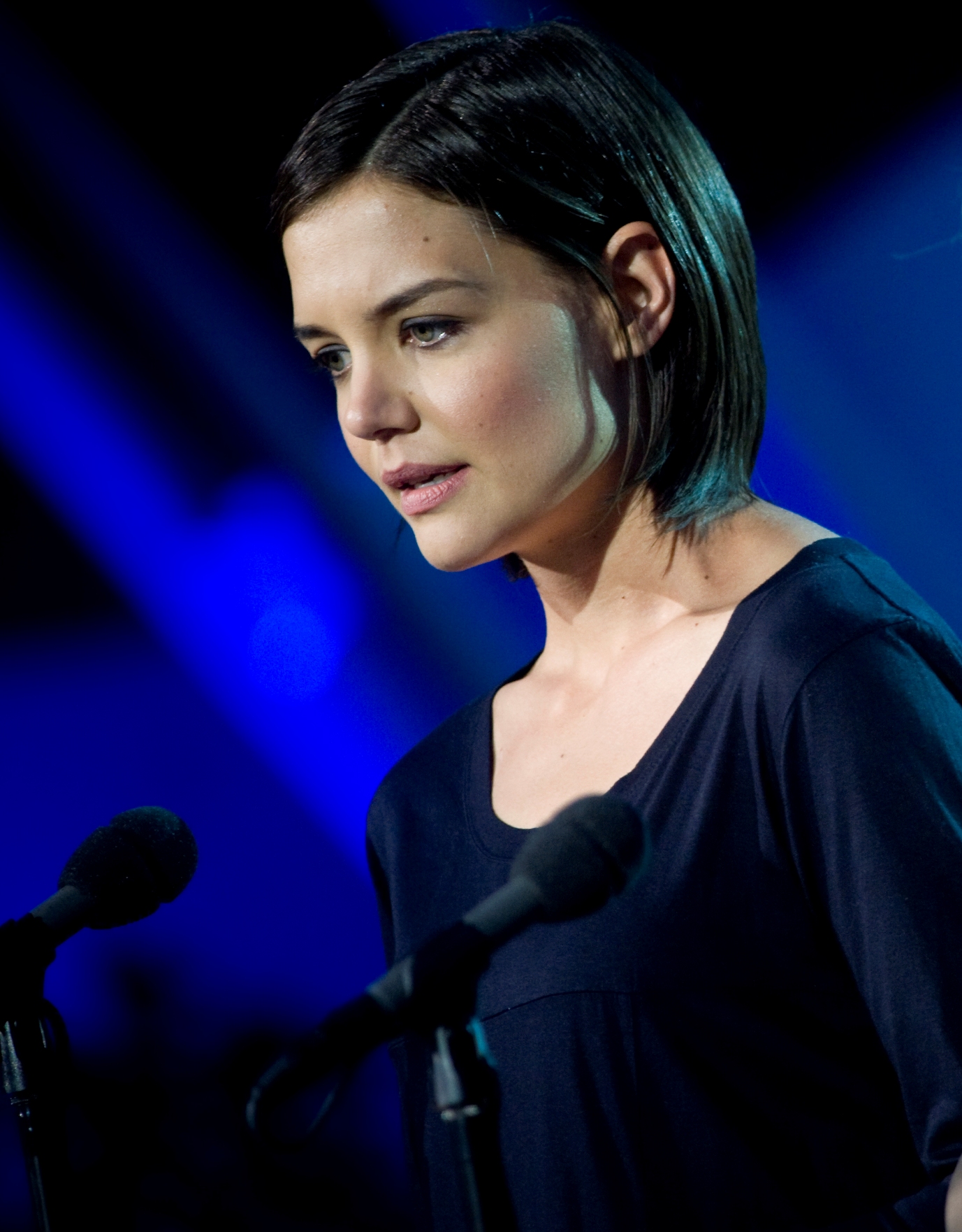 Katie Holmes, mother in the story