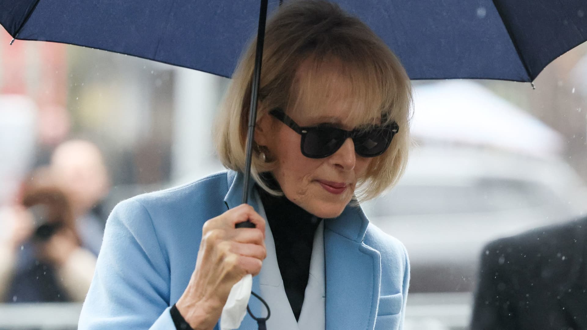 Trump and DOJ ask Supreme Court to toss $83 million defamation verdict in E. Jean Carroll case