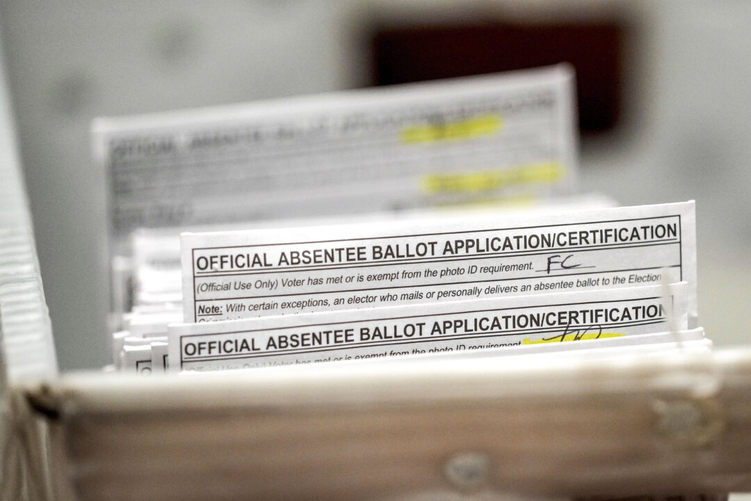 US appeals court upholds injunction that blocks Trump’s order to create a federal voter list