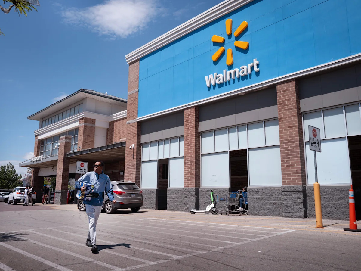 Trump says Walmart cut prices at his request, but Walmart statement omits administration’s role