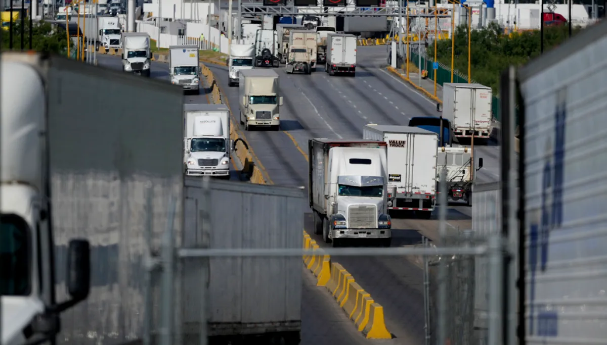 Trump gives veterans priority pass for trucking jobs after New York and California busted for illegals on the road