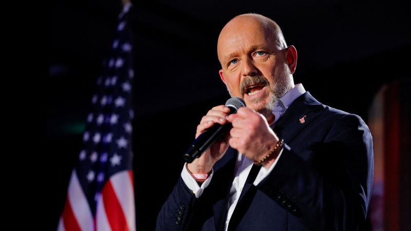Republican Hilton tells Californians they can hate Trump but still vote for him in governor’s race