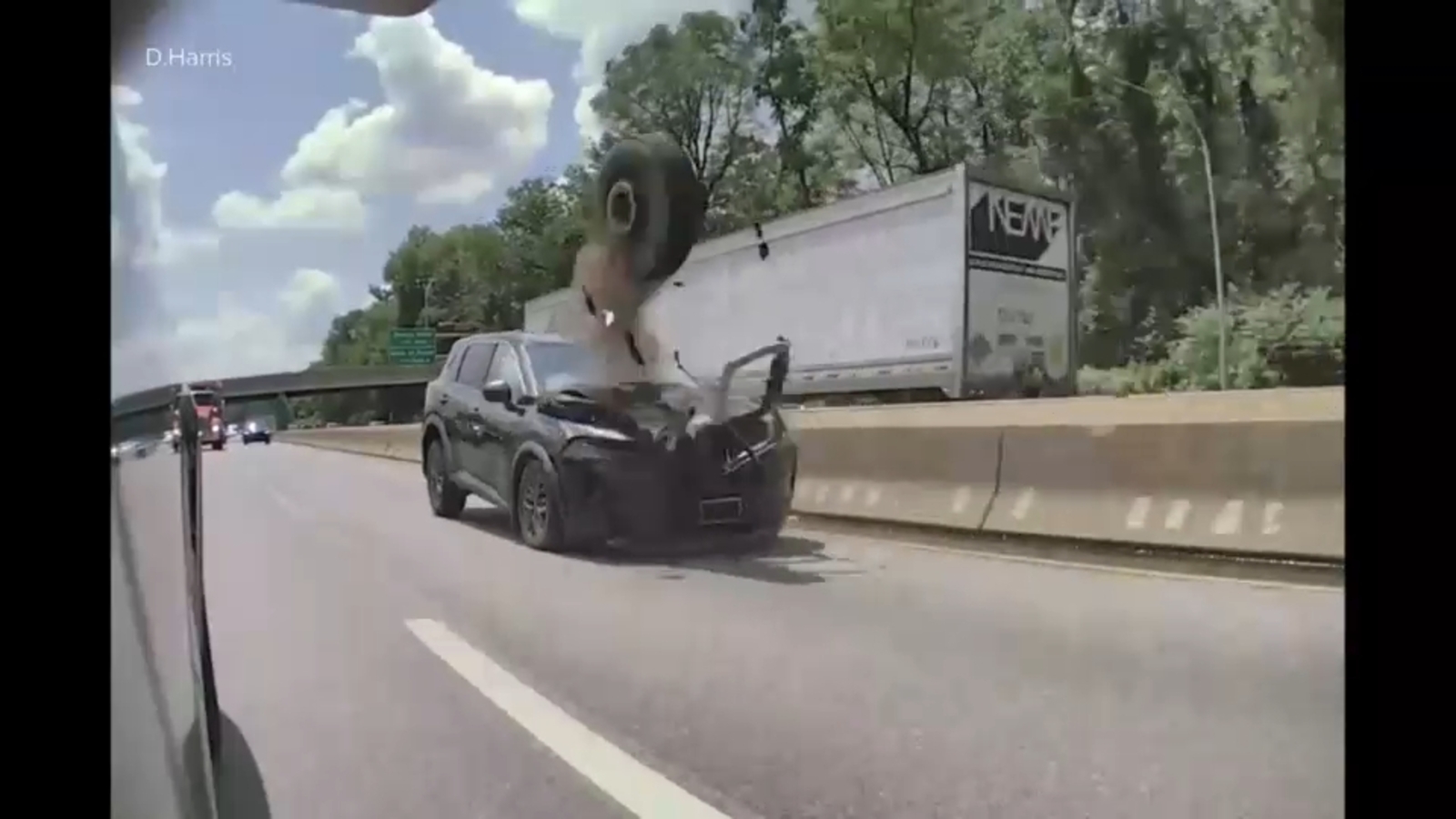 Loose tire flies across Philadelphia highway, pulverizes front end of SUV: wild dashcam