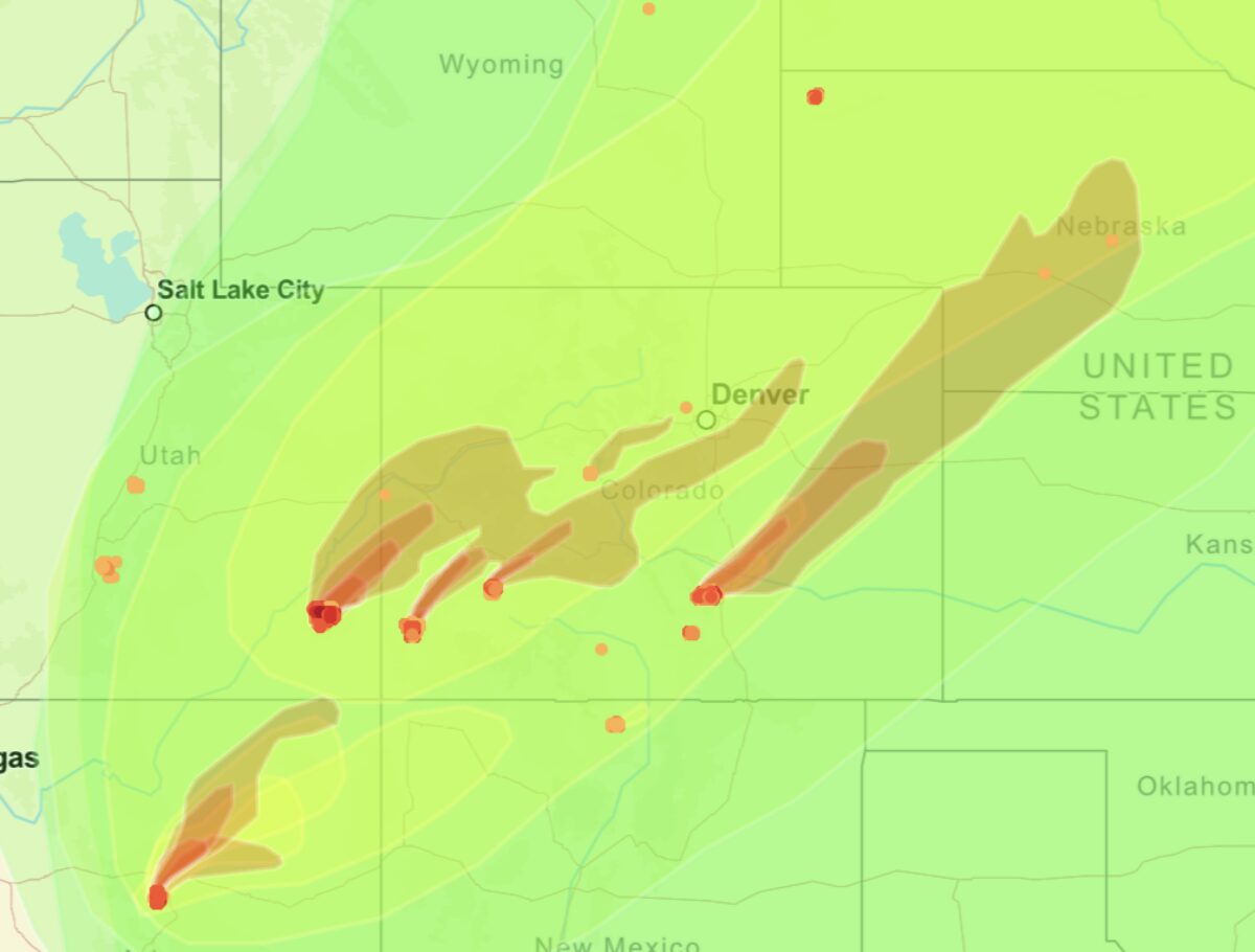 Wildfire southwest of Denver forces thousands to evacuate and destroys more than 160 structures
