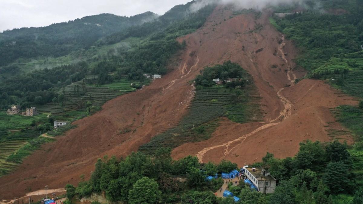 Death toll rises to 51 in China landslides as resuce operation ends
