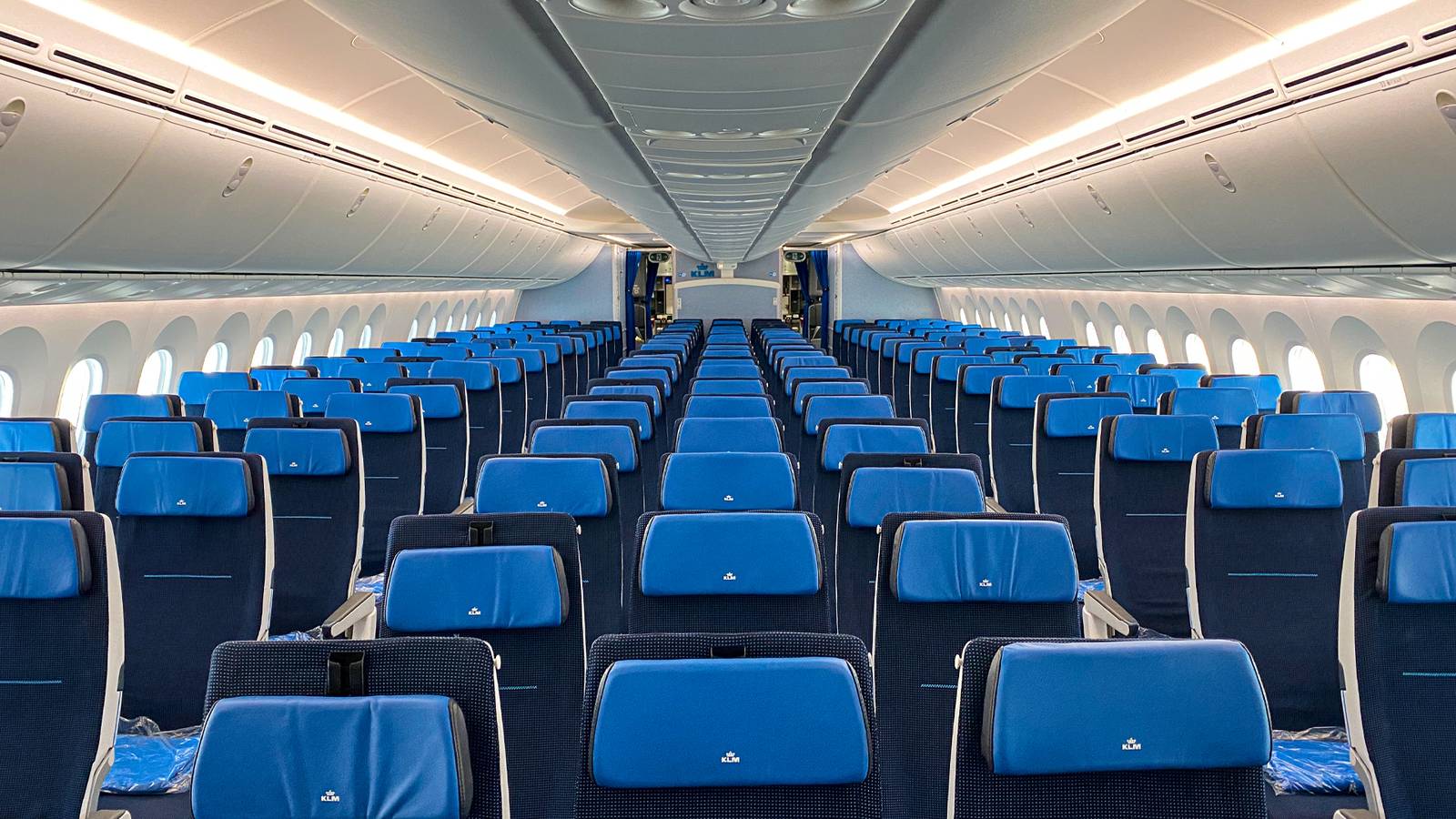 Boeing 787 cabin interior with LED lighting system
